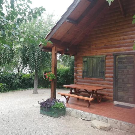 Cabana De Madera La Encina Burunchel Buitenkant foto